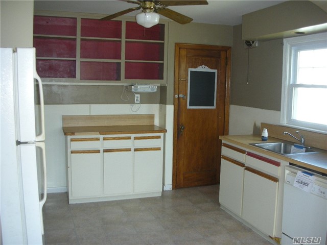 26 Louis Ave