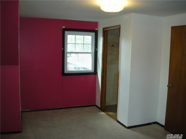 26 Louis Ave