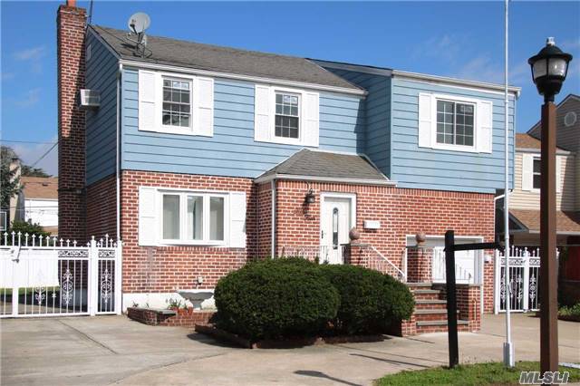 200 Freeman Ave