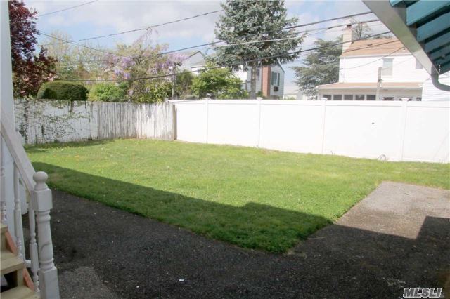 200 Freeman Ave