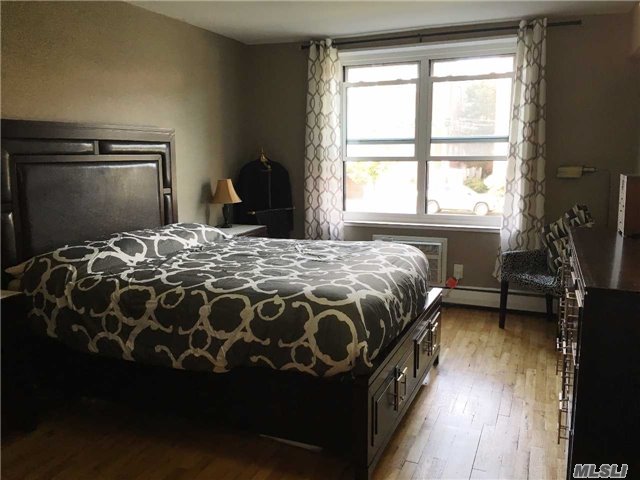 25 Canterbury Rd #1J