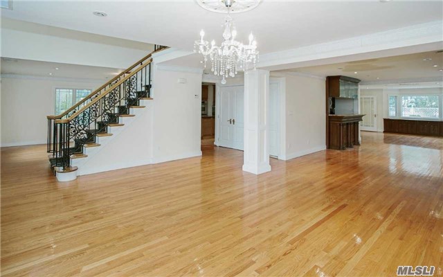 5 Wedgewood Ct