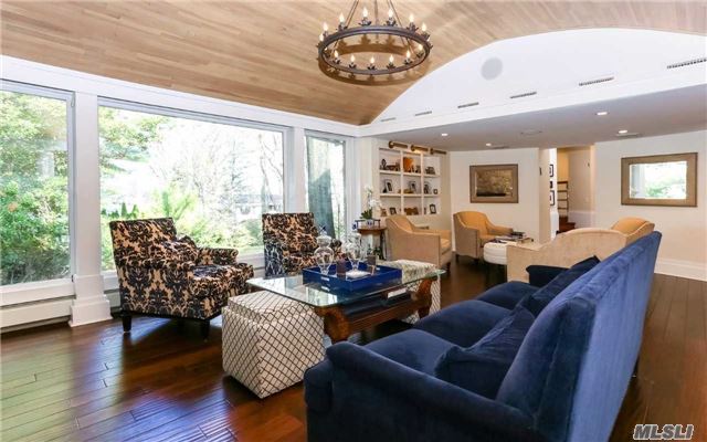 238 Kings Point Rd
