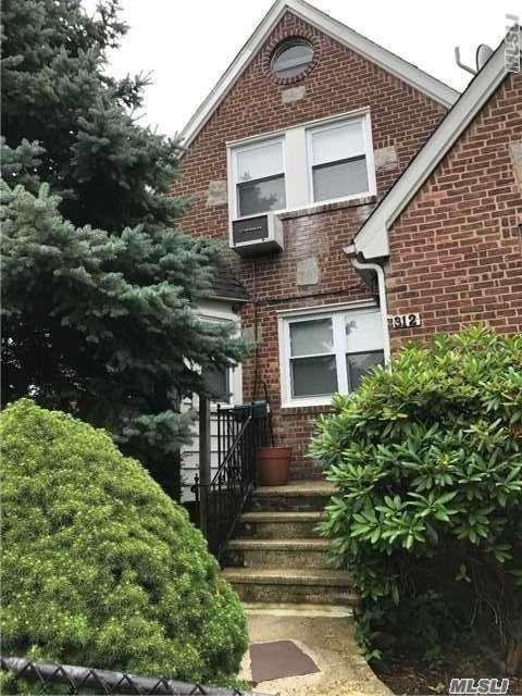 11 N 4th St
