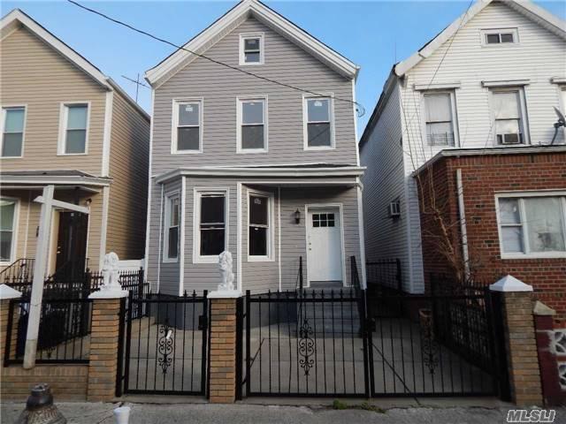 44 Willoughby St