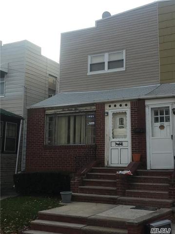44 Willoughby St