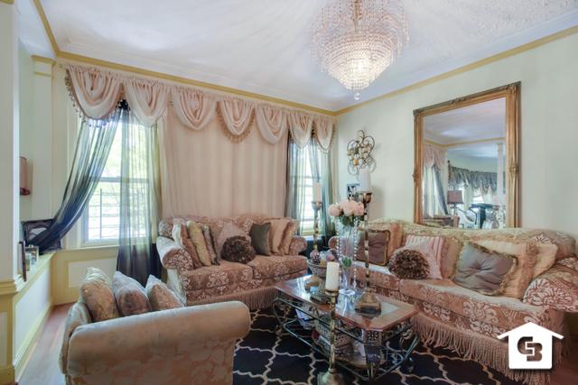 31 Bulwer Pl #HOUSE