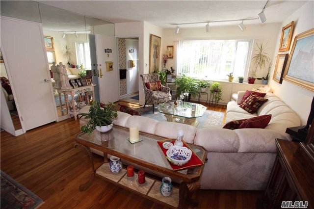 13-14 212 St #121