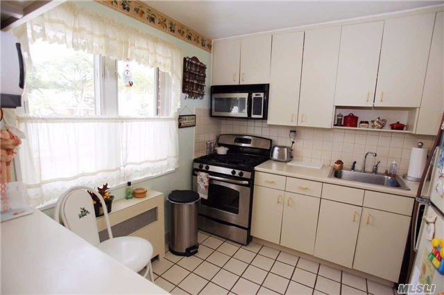 13-14 212 St #121