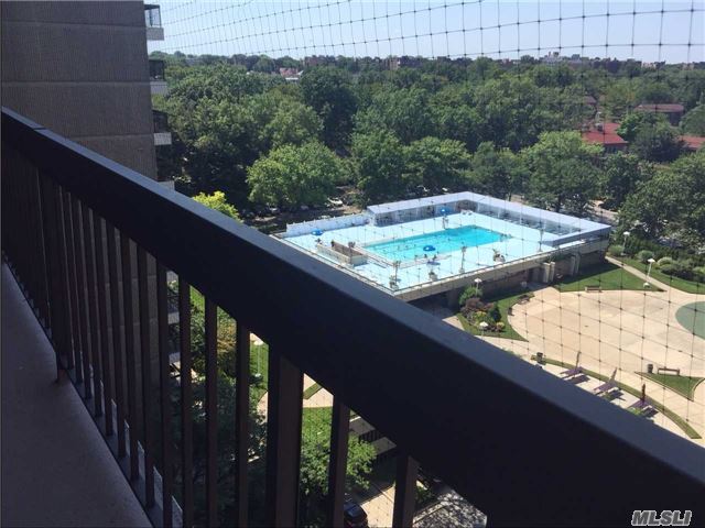 152-72 Melbourne Ave #3J`