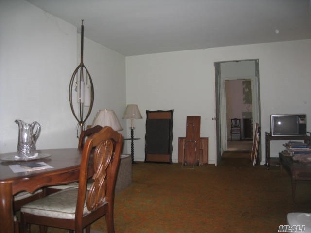 140-21 Burden Cres #104