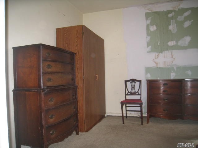140-21 Burden Cres #104