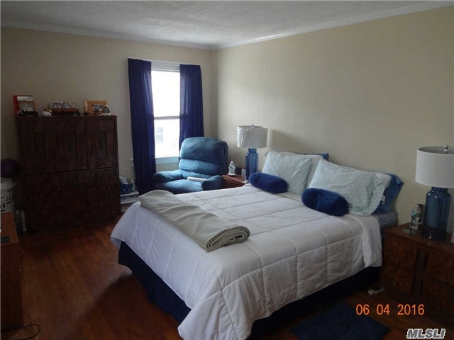 For Sale: 116-19 226th St Cambria Heights, NY 11411