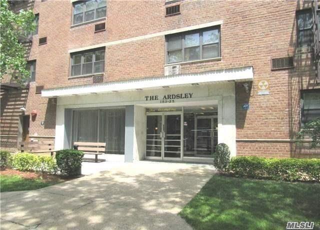 99-51 164 Rd