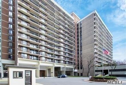 165-09 Union Tpke
