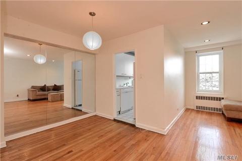 85-15 Main St #8I
