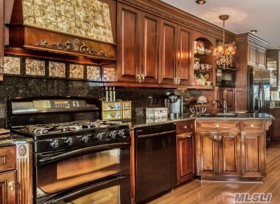 3316 Colony Dr