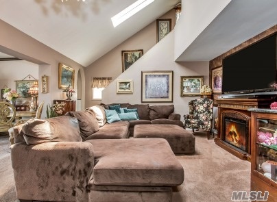 3316 Colony Dr