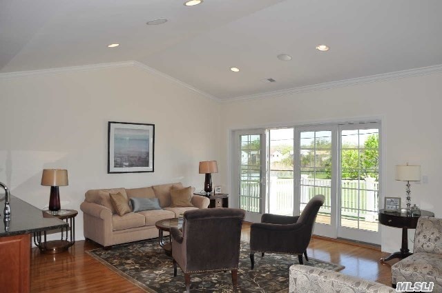 52 Ocean Watch Ct #52