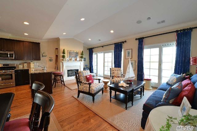 52 Ocean Watch Ct #52