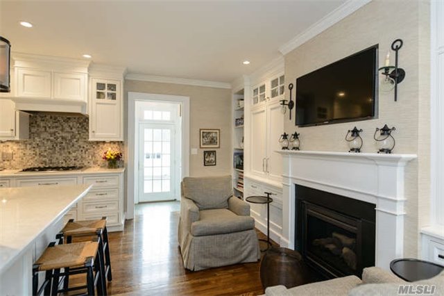 73 Oxford Blvd