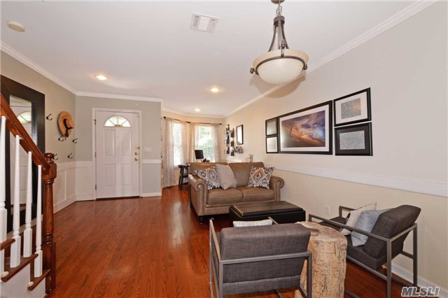For Sale: 53 Landing Rd ## a Glen Cove, NY 11542
