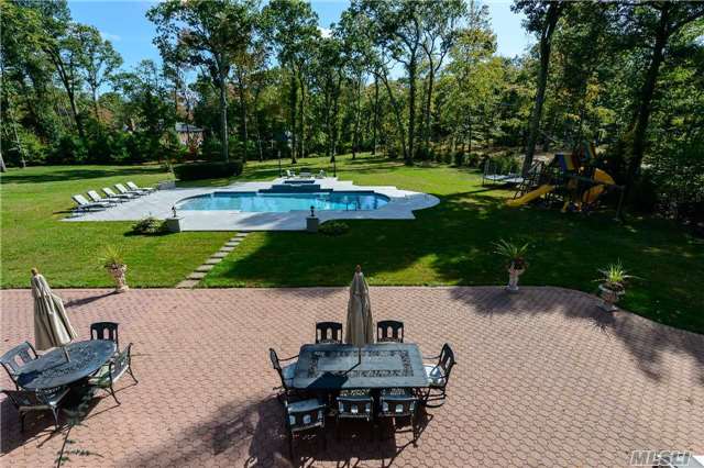 For Sale: 5 Norgate Rd Glen Head, NY 11545