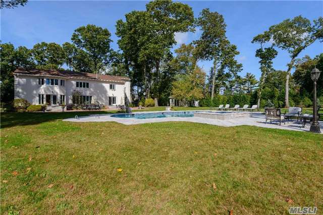For Sale: 5 Norgate Rd Glen Head, NY 11545