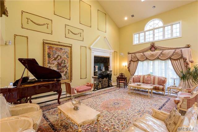 For Sale: 5 Norgate Rd Glen Head, NY 11545
