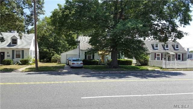 90 Glenmore Ave