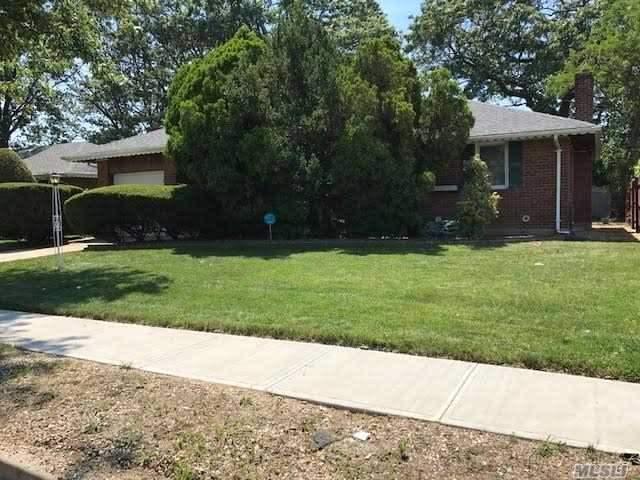 90 Glenmore Ave