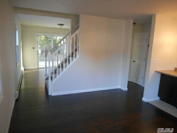 8 Pilot St