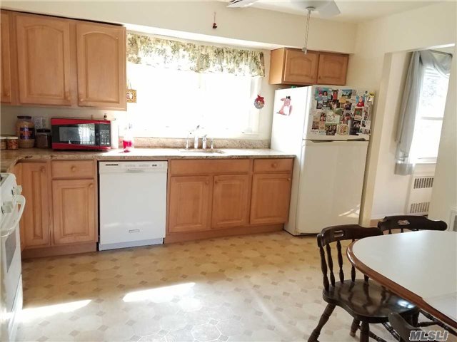 462 Dogwood Ave
