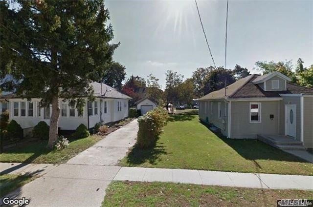96 Willett Pl
