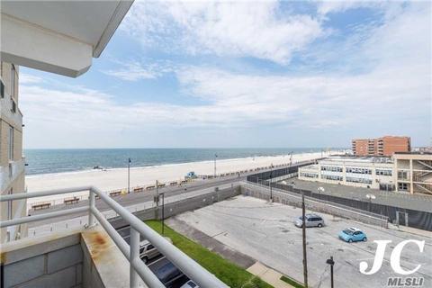 270 Lafayette Blvd
