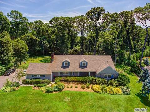 113 Schoolhouse Ln