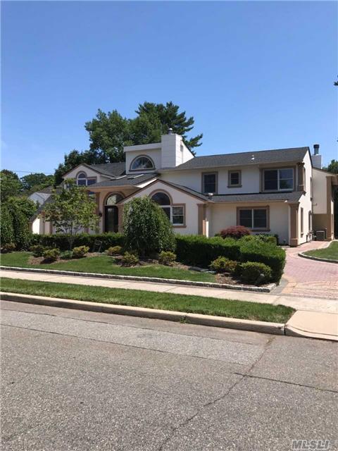 113 Schoolhouse Ln