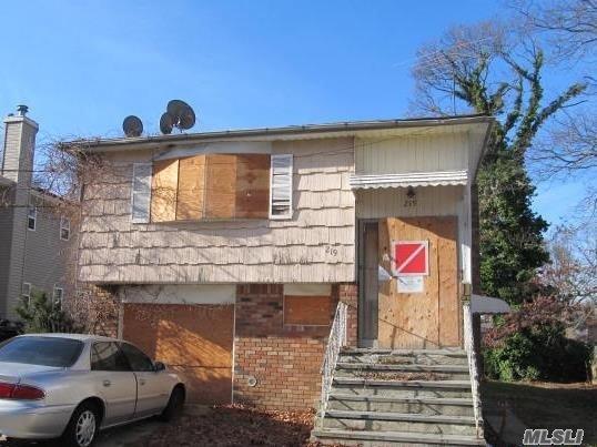 40 Ronald Pl