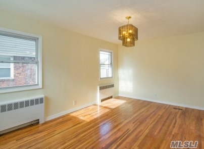 32 Mary St