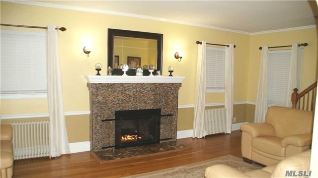 For Sale: 128 Union St Valley Stream, NY 11580