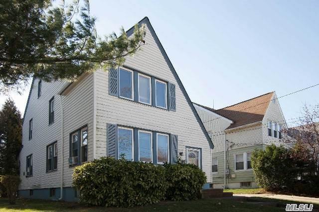 15 Garland Ln