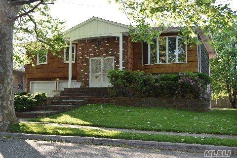 96 Captains Rd