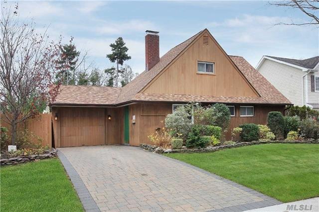 11 E Arcadia Ln