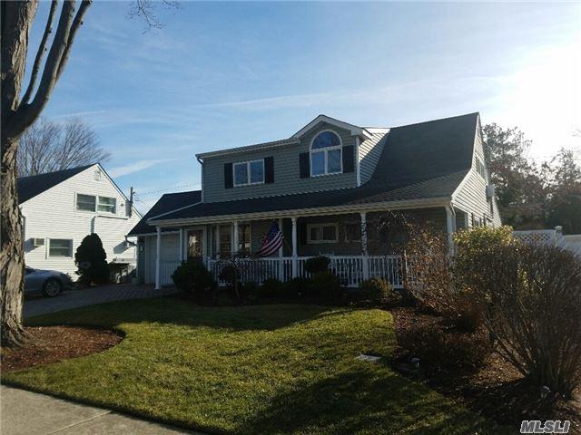 11 E Arcadia Ln