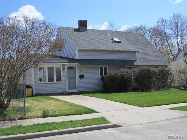11 E Arcadia Ln