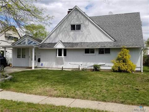 2202 Plum Tree Rd