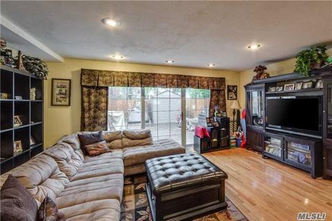 920 Broadway #11