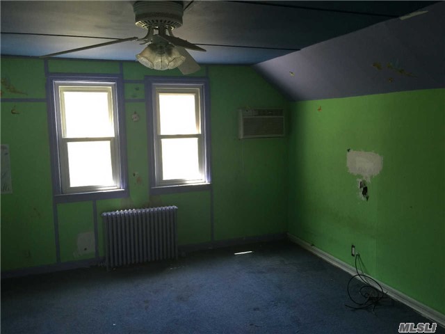 263 Park Ave, Babylon NY 11702