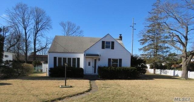 12 Anna St