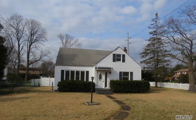 12 Anna St